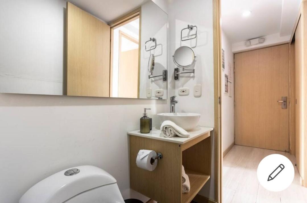 Beautiful & Comfortable In Laureles * Medellin