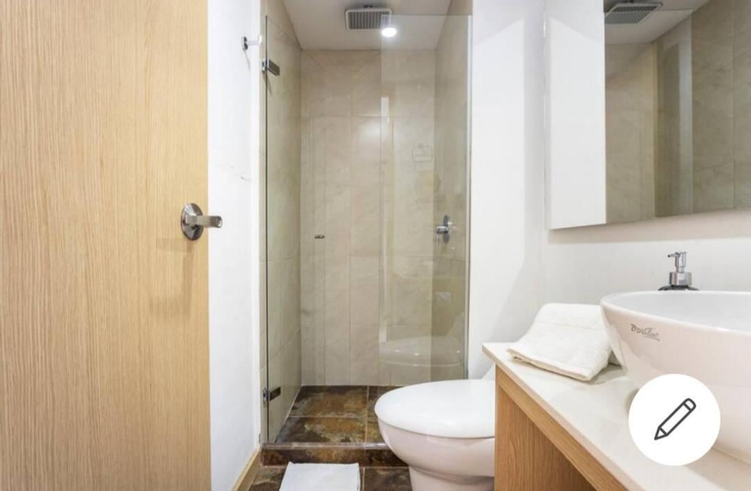 Beautiful & Comfortable In Laureles Apartment Medellin